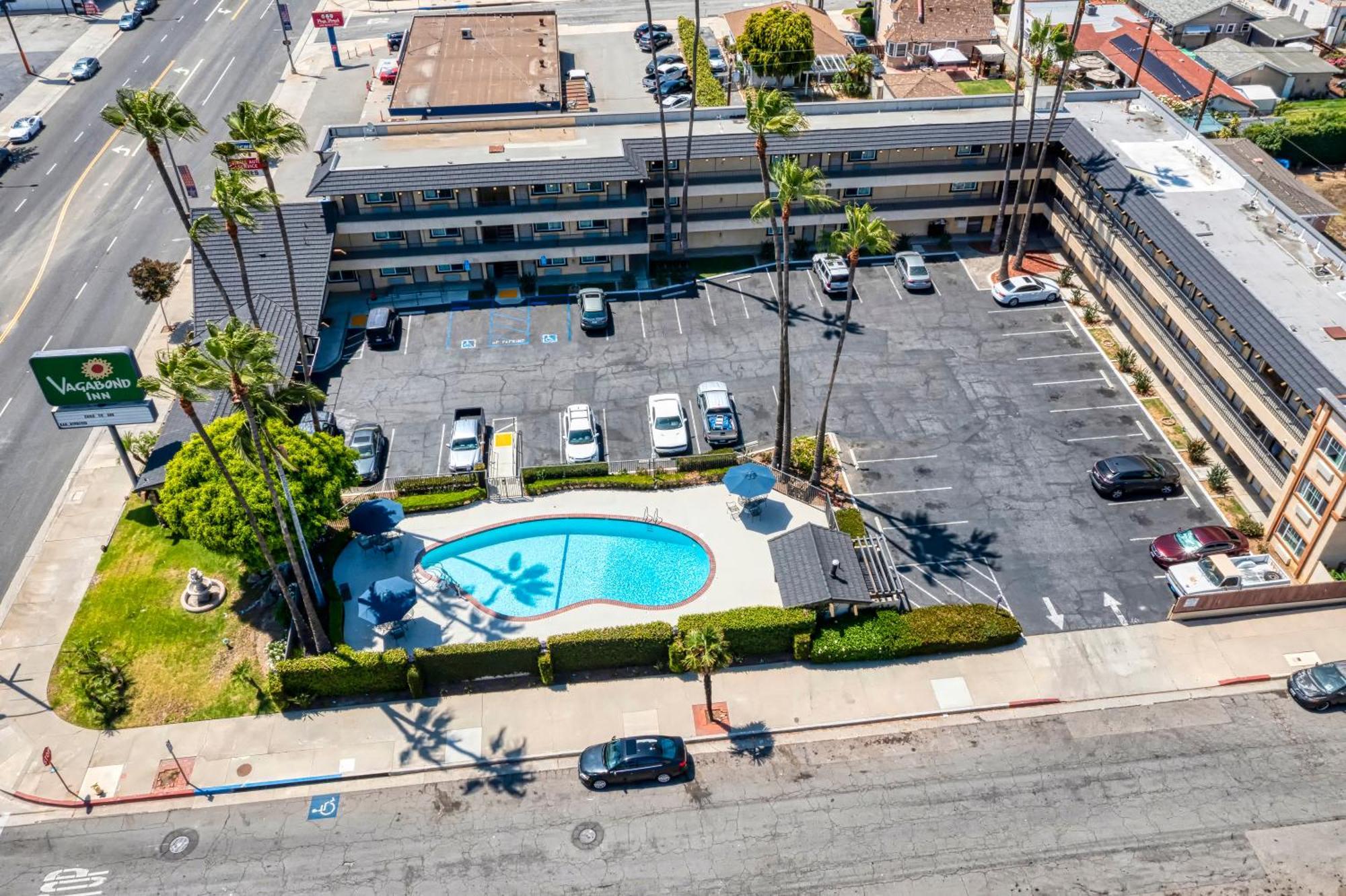 Vagabond Inn Whittier Exterior photo